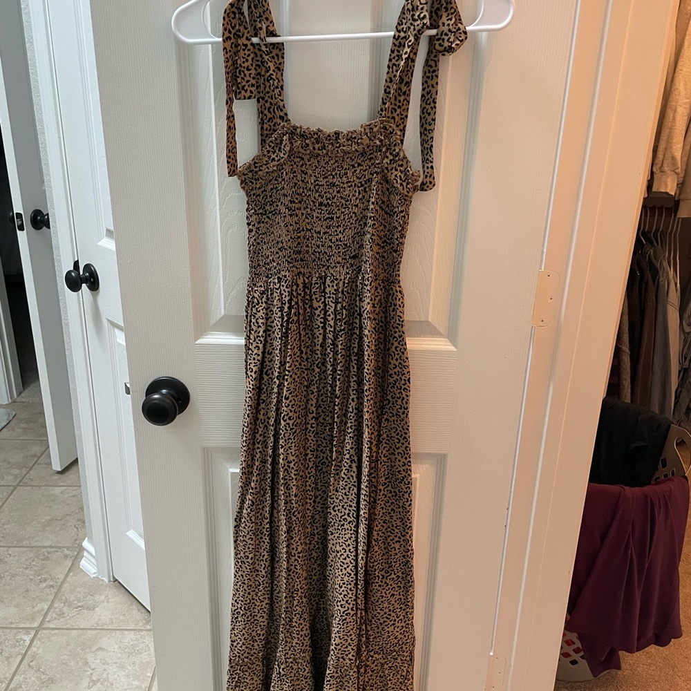 Elegant Animal Print Maxi Dress